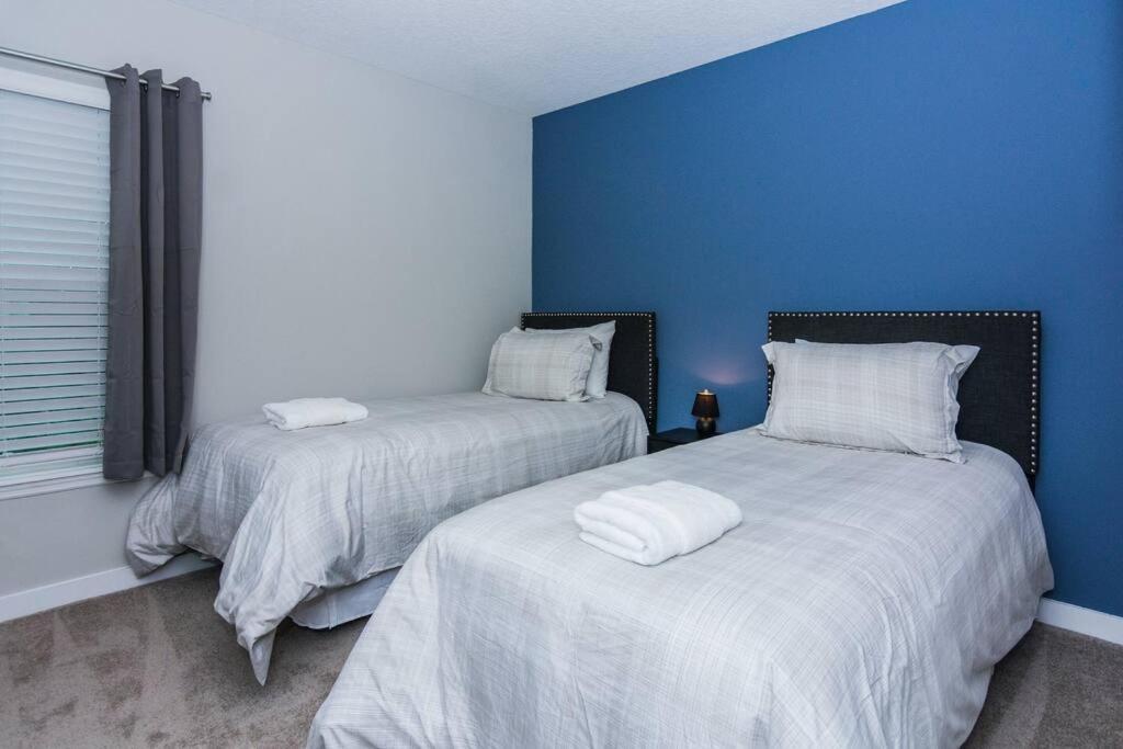 Beautiful Four Bedrooms Townhouse With Splash Pool At Le Reve Resort Киссимми Экстерьер фото